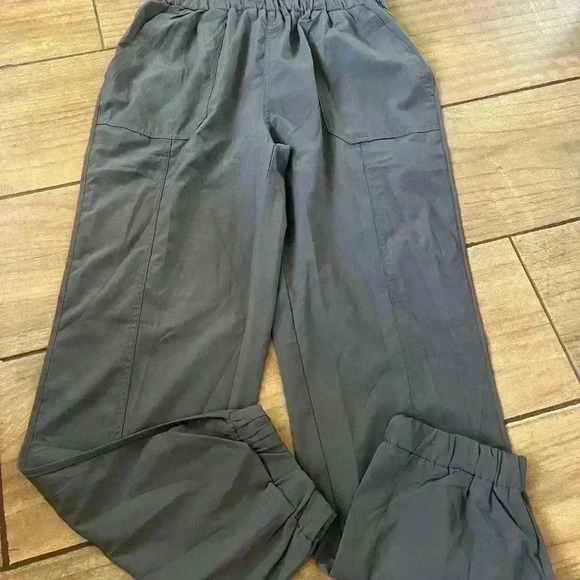 NWOT Benaar Gray Joggers high waisted medium - Picture 3 of 4